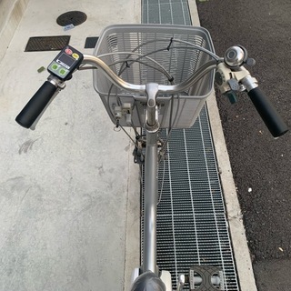 地域限定　ブリヂストン　アシスタワゴン　新基準　12,8AH　三輪車　シルバー　パスワゴン　ビビライフ　神戸市　電動自転車