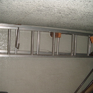 瓦　コロニアル等屋根荷上げ機