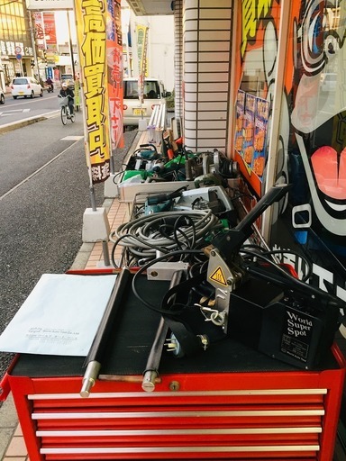 スポット溶接機 ワールドオートツール WSS-01S (ハンドタイプ) キャビネット付き【リライズ野田愛宕店】【店頭取引限定】【中古美品】1点限り早い者勝ち！ スポット溶接機 ワールドオートツール WSS-01S ワールドスーパー