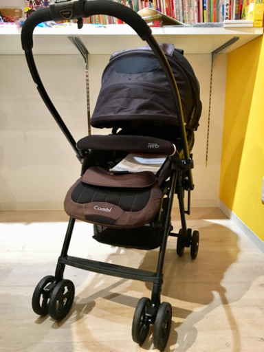 ■店頭引取限定■コンビ 超軽量ベビーカー メチャカルハンディα