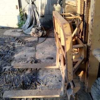 売却済　ジャンク　フォークリフト　ヒンジ付き　部品どり販売　福岡　オイル交換 売却済 ジャンク フォークリフト ヒンジ付き 部品どり販売 福岡 オイル交換