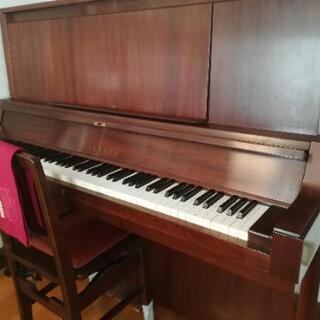 ヤマハ製アップライトピアノW102B