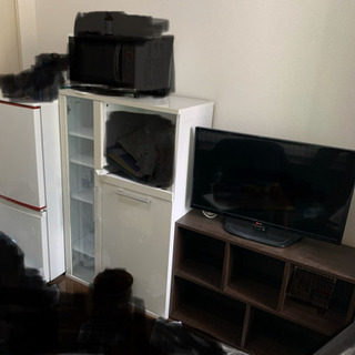 画像のもの、テレビ、本棚、収納棚、冷蔵庫