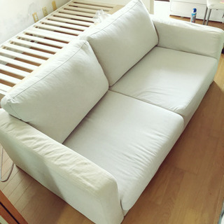 IKEA 3人掛け用ソファ（4万円相当）お譲りします。