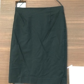 黒のシンプルタイトスカート ストレッチ 11号