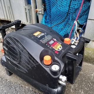 中古】MAX マックス 高圧専用エアコンプレッサー AK-HH1270E