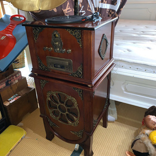 アンティーク風電気蓄音器
