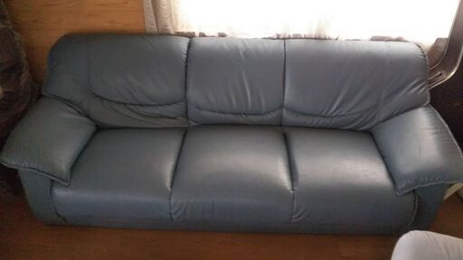 ソファ (sofa) 2 m, 合成皮革 (synth. leather), 青い (blue)..ほぼ新しい(almost as new