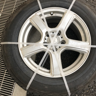 アルファード　スタットレスタイヤ