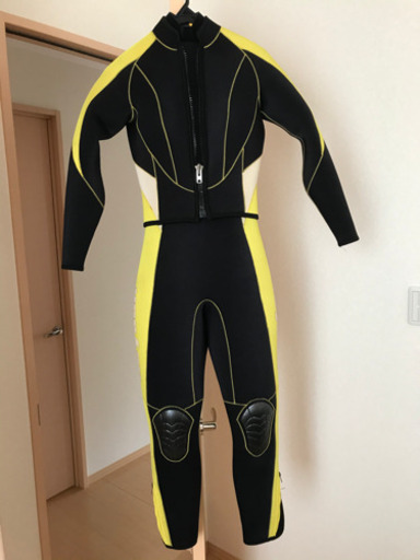 ダイビングウェットスーツ
