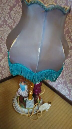 イタリア テーブルランプ レトロ 陶器人形