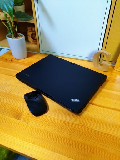 corei7メモリ16Gで超高性能！　SSD128Gで高速☆　タブレット変形PC♪　12.5インチのコンパクト軽量タイプで持ち運びも可能！　Lenovo ThinkPad  　かっこいいマットブラック★　最新Windows10　64Bit　　ウェブカメラ＆マウス付き 　ノートパソコン　無線LAN　Wi-Fi対応