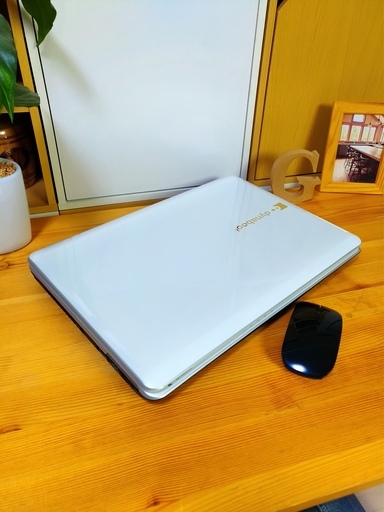 美品♪　高画質高音質！　東芝 dynabook 　可愛い光沢リュクスホワイト♪　16インチ特大画面　高速★　高性能core2　メモリ4G　大容量250G　最新Windows10　64Bit　　白　高級感　16インチ　マウス付き 　ノートパソコン　無線LAN　Wi-Fi対応 　DVDドライブ