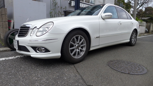 ベンツEクラス等に ミシュランX-ICE 225/55R16 4本セット ベンツEクラス Ｗ211 アルミとスタッドレスタイヤ4本セット タイヤ