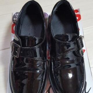 黒い エナメル 靴 22.5cm