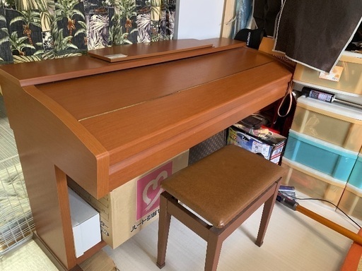 クラビノーバCVP-303C椅子付（引取希望） クラビノーバCVP-303C椅子付（引取希望）