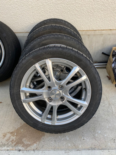 スタッドレスタイヤ4本セット　165/55R15