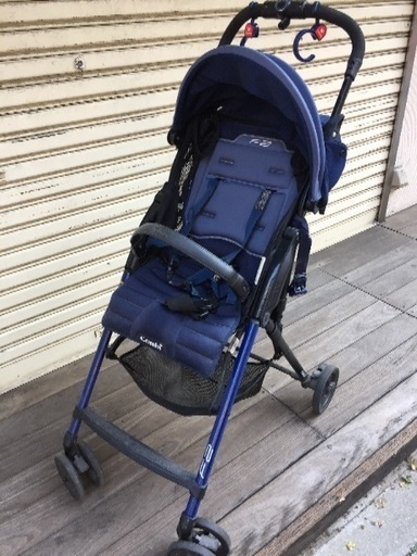 コンビ F2プラス ネイビー