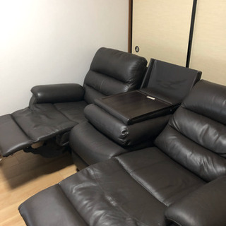 ※お約束中※【取りに来ていただける方歓迎！値下げ交渉あり！】ニトリ リクライニングソファー 本革3人がけ  35,000円