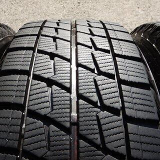 Ｒｅｖｅｒｌｉｎｅ　１５インチ　スタッドレス　ノア、ＶＯＸＹ，ステップＷ