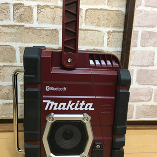 マキタ 充電式ラジオ BluetoothMR108 限定色オーセンティックレッド マキタ MR108AR 充電式ラジオ 限定色オーセンティックレッド : 高橋