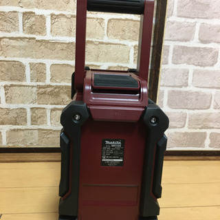 マキタ現場ラジオ限定色の新品