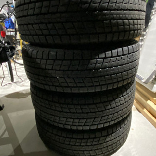 バリ山DUNLOPスタッドレスSUVウィンターマックス215／70／16 4本セット