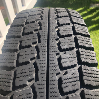 ハイエースアルミ＋スタッドレスセット