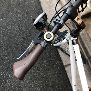自転車　カラーホワイト　六段変速！！　港区、渋谷区なら伺えます♪