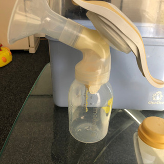 medela の搾乳機(手動)