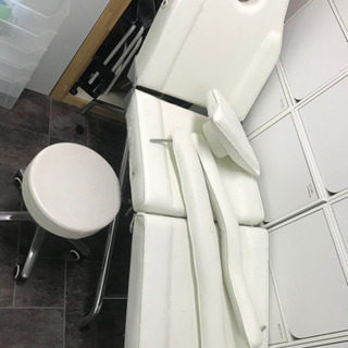 エステベッド&チェア　ナリス化粧品