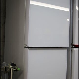 新生活！28600円 シャープ SHARP プラズマクラスター 137L 冷蔵庫 ガラスドア