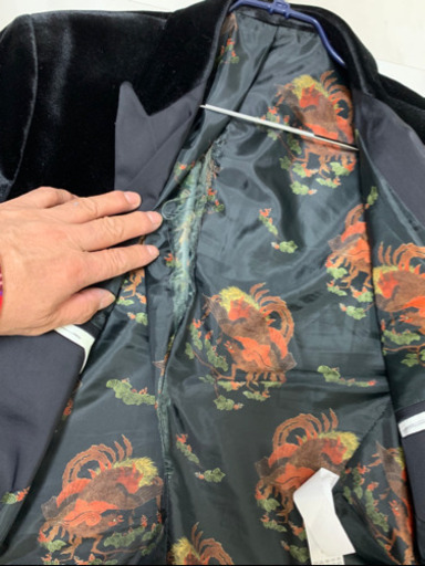 Zaraのジャケットとホワイトジーンズとスケッチャーズのサンダルをまとめて売ります ジャンク品 Tatsuya 名古屋の服 ファッションの中古 古着あげます 譲ります ジモティーで不用品の処分