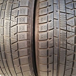 195/65R15 スタッドレス 2016年 7分山 4本代金＋工賃＋廃タイヤ処分込み 20,000円 横浜市 旭区 ズーラシア近く 195-65R15 195/65-15 プリウス　アイシス　アリオン　アルテッツァ　ウィッシュ　エスクワイア　ステップワゴン　カローラフィールダー セレナ