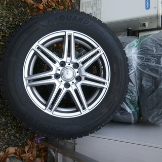 スタットレスタイヤ　icse guard  215/65r16