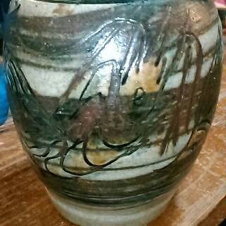 最終値下げ！　金城次郎　魚海老紋壺　共箱付き