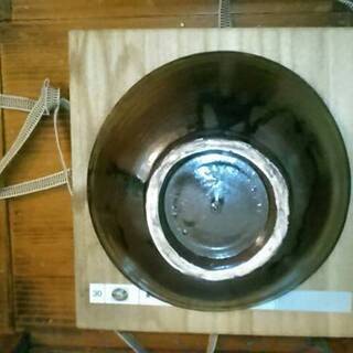 金城次郎　六寸魚文鉢　共箱付き