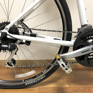 クロスバイク TrekFX7.2 白 サイズ17.5(161-172 cm)