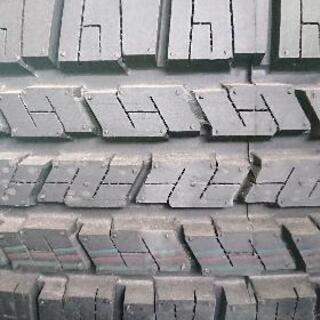 ジムニー向けタイヤ215/85R16 115/112Q 4本セット
