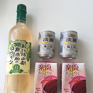 【取引終了】白ワイン720ml×1　赤ワイン180ml×2　缶ビ...