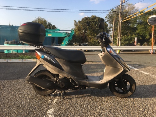スズキ　アドレスV125G　グリップヒーター、リアボックス付き
