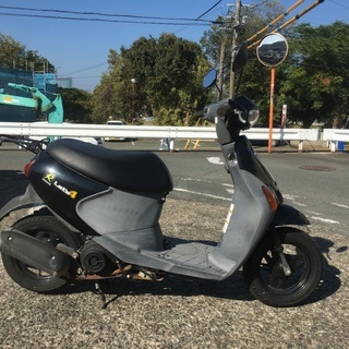 スズキ　レッツ4　黒　フロントタイヤ新品✨