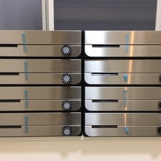 【未使用品】ステンレス製ポスト　タテ2連結8戸分 未使用品】ステンレス製ポスト タテ2連結8戸分