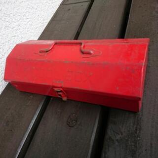 赤い工具箱