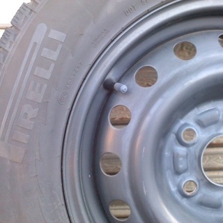 値引き相談可能！　ホンダ専用　 ステップワゴン　ストリーム等に　ＰＩＲＥＬＬＩ　純正スチールホイール　５穴＆スタッドレスタイヤ　4本セット　手渡し歓迎 
