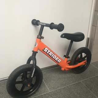 【ストライダー】オレンジ　キッズ　ペダルなし　自転車