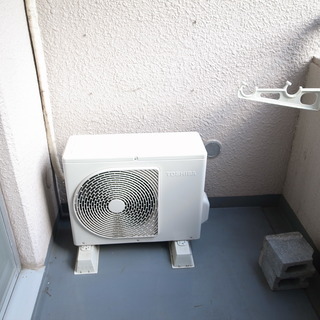 【TOSHIBA】エアコン＊RAS-221NV＊2012年製＊取り外し済