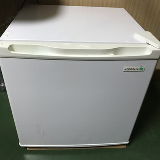 【値下げ❗️】キューブ型冷蔵庫 2015年製 45L ほぼ未使用