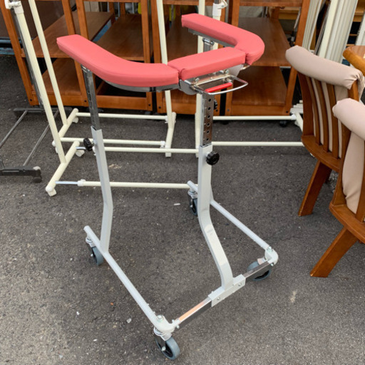 日進医療株式会社★折りたたみ式歩行器