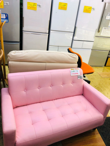 値下げ 早い者勝ち ピンクなソファ2人掛けかわいいデザイン 幅1ｃｍ 奥行58ｃｍ 高さ69ｃｍ 宮本リサイクル 浜村のソファ 2人掛けソファ の中古あげます 譲ります ジモティーで不用品の処分
